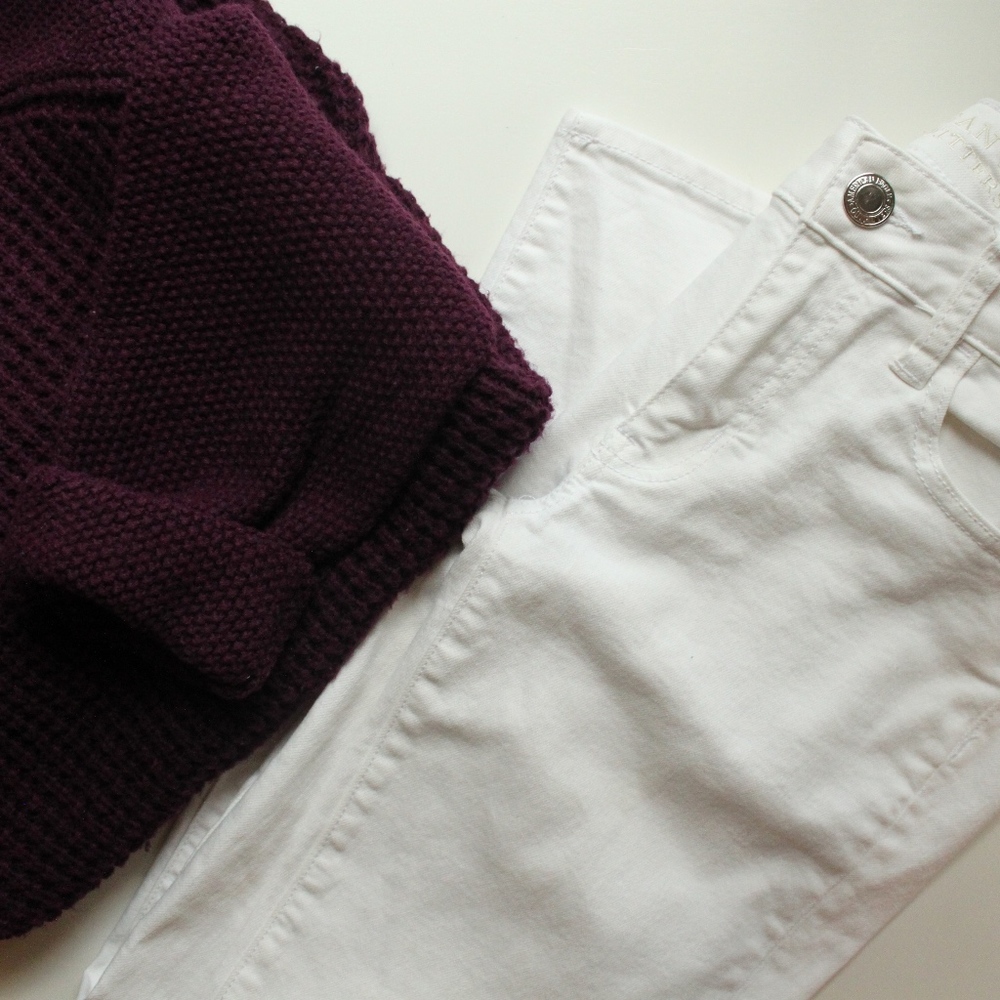 American Eagle White Denim Jeans